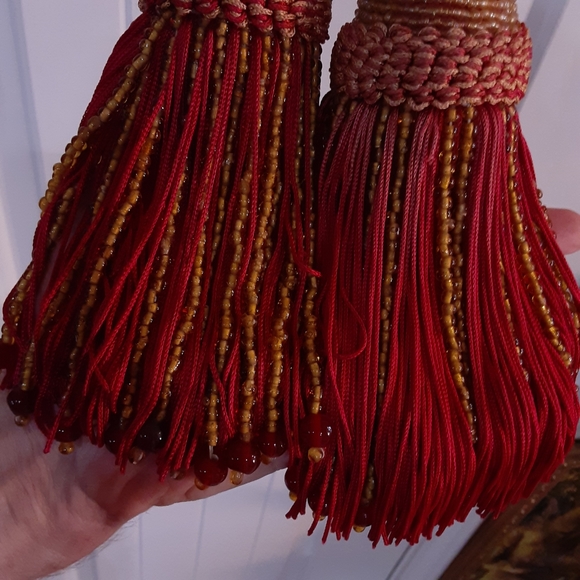 Glass Beaded Red & Gold Roped Tassels - Picture 2 of 9